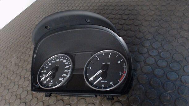 Foto: TACHOEINHEIT eines BMW 320d