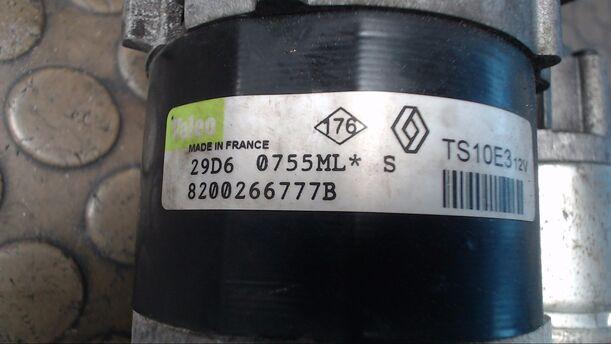Foto: ANLASSER / STARTER VALEO eines Renault Scenic 1.6 16V