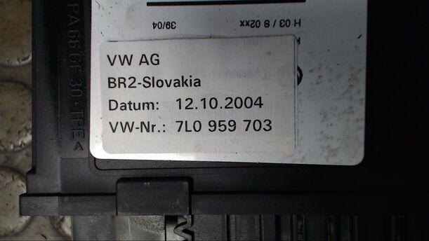 Foto: MOTOR FENSTERHEBER HINTEN LINKS eines VW Touareg 2.5 R5 TDI Automatik