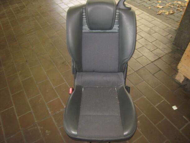 Foto: SITZ 2. REIHE LINKS eines Renault Scenic 1.6 16V