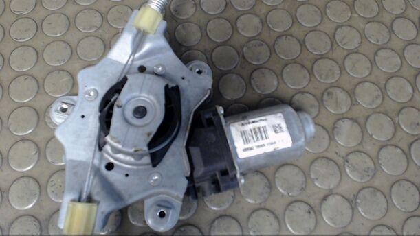 Foto: FENSTERHEBER ELEKTRISCH VORN RECHTS eines Renault Twingo 1.2