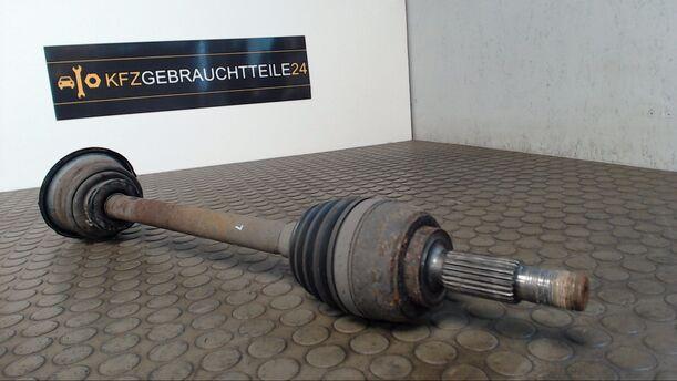 Foto: ANTRIEBSWELLE VORN LINKS eines Renault Twingo 1.2