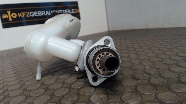 Foto: HAUPTBREMSZYLINDER eines Renault Twingo 1.2