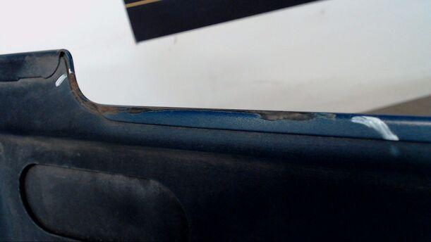 Foto: ABDECKUNG LAUFSCHIENE SCHIEBETÜR RECHTS eines VW Caravelle Kurz DPF groove up!