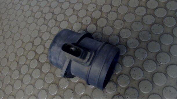 Foto: LUFTMASSENMESSER eines VW Caravelle Kurz DPF groove up!