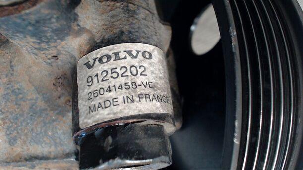 Foto: PUMPE SERVOLENKUNG eines Volvo V40 1.8
