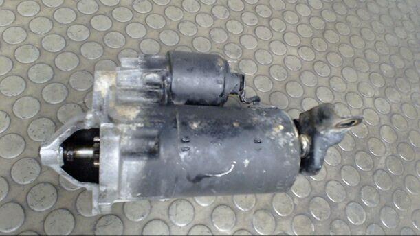 Foto: ANLASSER / STARTER BOSCH eines Renault Twingo 1.3