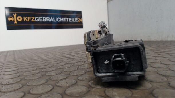 Foto: TÜRSCHLOSS VORN RECHTS eines Mitsubishi Carisma 1600