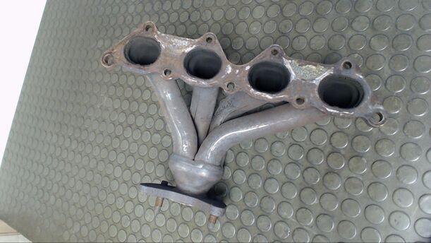 Foto: AUSPUFFKRÜMMER eines Mitsubishi Carisma 1600