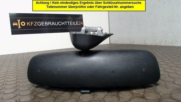 Foto: INNENSPIEGEL eines Mercedes-Benz C 200 T CDI