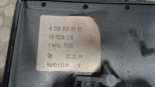 Foto: INNENSPIEGEL eines Mercedes-Benz C 200 T CDI