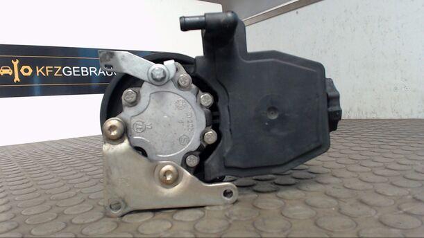 Foto: PUMPE SERVOLENKUNG eines Mercedes-Benz C 200 T CDI