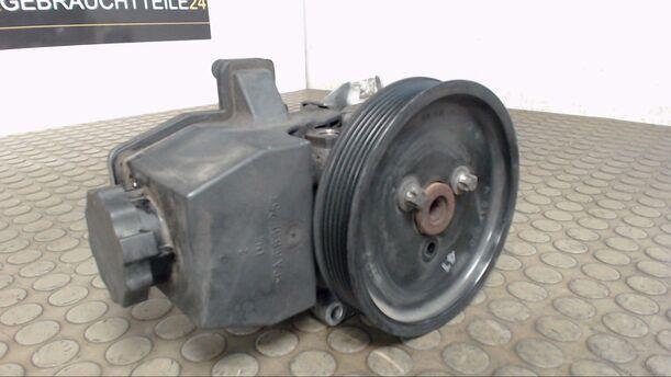 Foto: PUMPE SERVOLENKUNG eines Mercedes-Benz C 200 T CDI