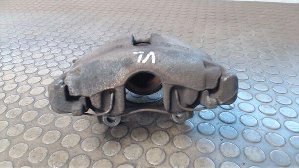 Foto: BREMSSATTEL VORNE LINKS eines Skoda Superb 2.0 TDI DPF