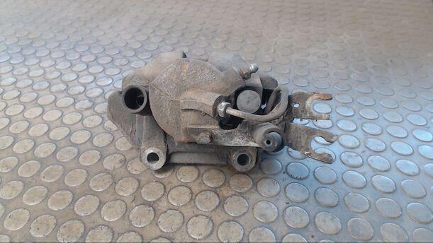 Foto: BREMSSATTEL VORNE LINKS eines Skoda Superb 2.0 TDI DPF