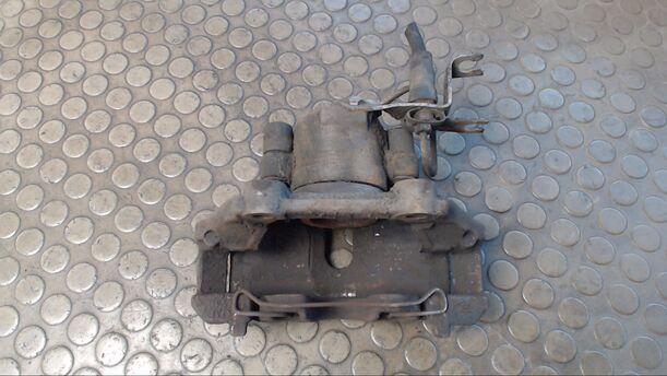 Foto: BREMSSATTEL VORNE LINKS eines Skoda Superb 2.0 TDI DPF