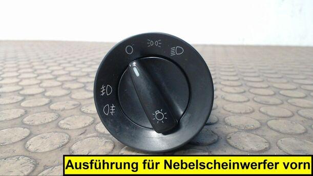 Foto: LICHTSCHALTER eines Skoda Superb 2.0 TDI DPF