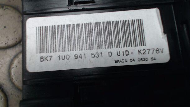 Foto: LICHTSCHALTER eines Skoda Superb 2.0 TDI DPF