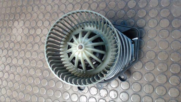 Foto: HEIZUNGSGEBLÄSE eines Skoda Superb 2.0 TDI DPF