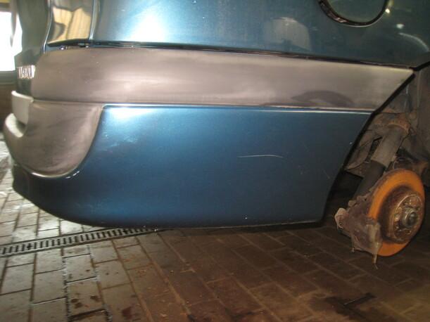 Foto: STOßSTANGE / STOSSFÄNGER HINTEN eines Renault Laguna Grandtour 1.8 Ghia