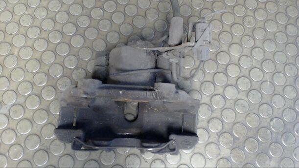 Foto: BREMSSATTEL VORN LINKS eines VW Passat Variant 1.9 TDI