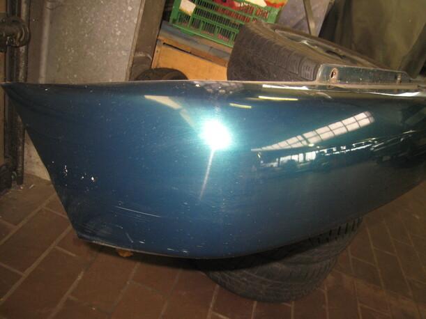 Foto: STOSSFÄNGEROBERTEIL HINTEN eines VW Polo 50 Ghia