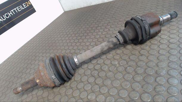 Foto: ANTRIEBSWELLE VORN LINKS eines Ford Mondeo 2.0 Turnier TDCi