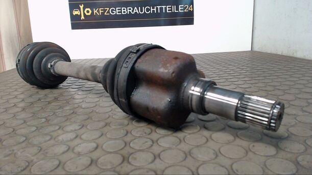 Foto: ANTRIEBSWELLE VORN LINKS eines Ford Mondeo 2.0 Turnier TDCi