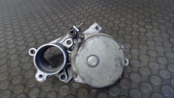 Foto: VAKUUMPUMPE eines Ford Mondeo 2.0 Turnier TDCi GSi