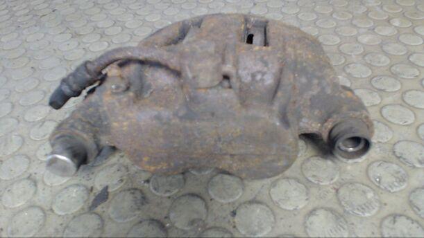 Foto: BREMSSATTEL VORN RECHTS eines Ford Transit 80 D