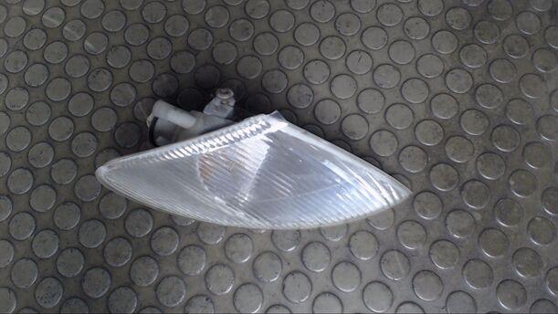Foto: BLINKER VORN RECHTS eines Renault Megane 1.6