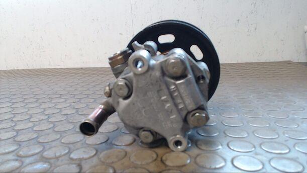 Foto: PUMPE SERVOLENKUNG eines VW Golf 1.9 TDI
