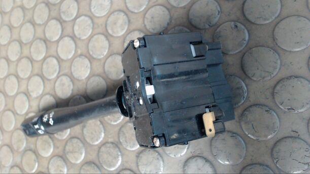 Foto: BLINKSCHALTER/KOMBISCHALTER eines Honda Civic 1.4i