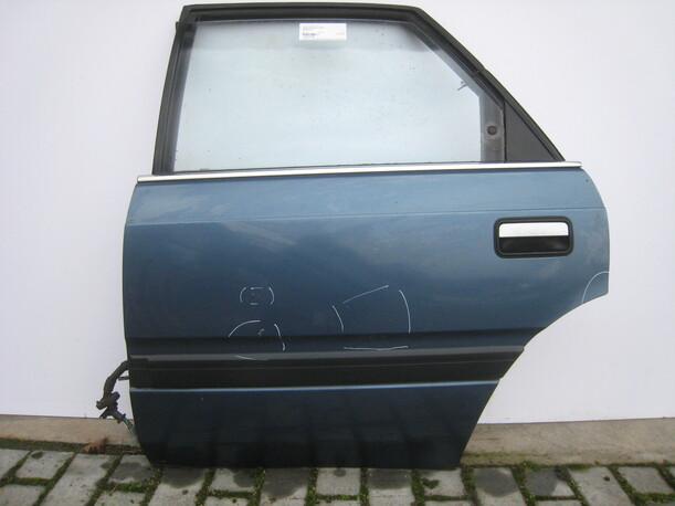 Foto: TÜR HINTEN  LINKS (FIESSHECK) eines Mazda 626 2.0i GLX