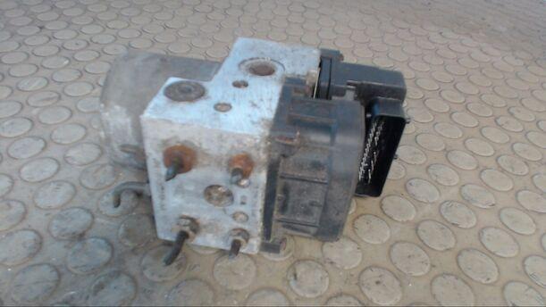 Foto: HAUPTBREMSAGGREGAT ABS eines Ford Transit 100 L