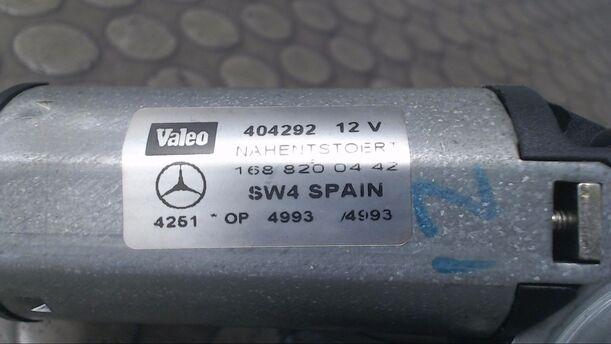 Foto: SCHEIBENWISCHERMOTOR HINTEN eines Mercedes-Benz A 170 CDI