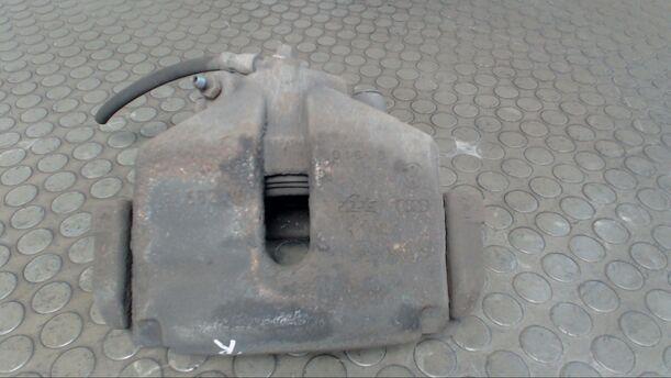 Foto: BREMSSATTEL VORN RECHTS eines VW Golf 2.0 TDI DPF