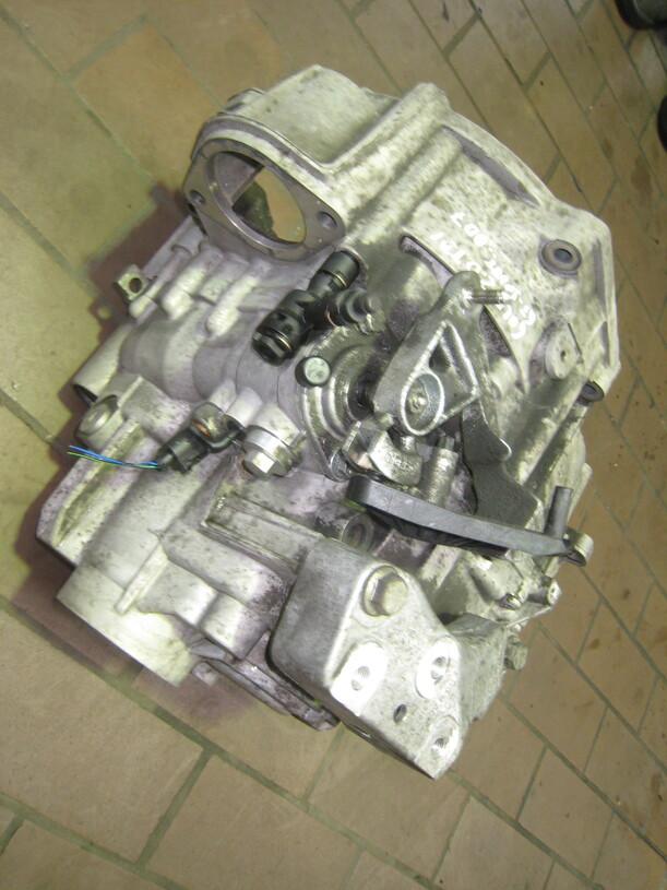 Foto: SCHALTGETRIEBE 6-GANG KNY eines VW Golf 2.0 TDI DPF CLX