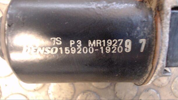 Foto: SCHEIBENWISCHERMOTOR VORN eines Mitsubishi Galant 2500 V6-24 GL