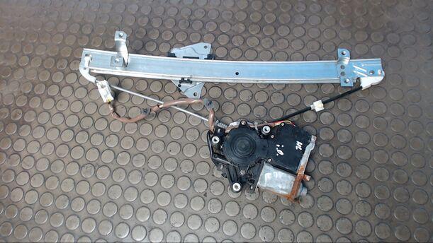 Foto: FENSTERHEBER HINTEN LINKS eines Mitsubishi Galant 2500 V6-24 GL