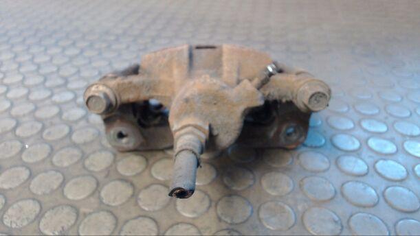 Foto: BREMSSATTEL HINTEN RECHTS eines Mitsubishi Galant 2500 V6-24 GT