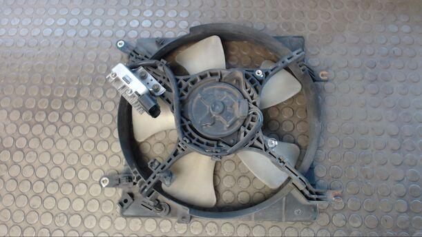Foto: ELEKTROLÜFTER eines Mitsubishi Galant 2500 V6-24 GL
