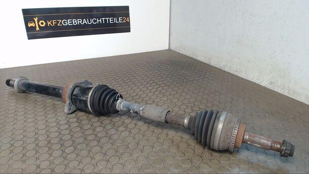 Foto: ANTRIEBSWELLE VORN RECHTS (FÜR BASTLER) eines Toyota Avensis 2.0 D-4D