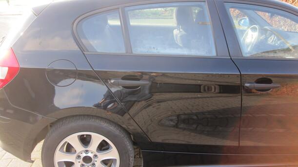 Foto: TÜR HINTEN RECHTS eines BMW 118d DPF GT
