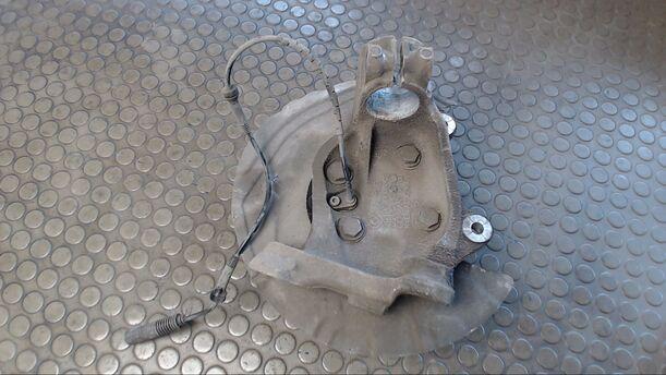Foto: ACHSSCHENKEL VORN RCHTS eines BMW 118d DPF