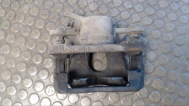 Foto: BREMSSATTEL VORNE RECHTS eines BMW 118d DPF