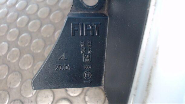 Foto: HECKLEUCHTE / RÜCKLICHT  RECHTS eines Fiat 500 1.3 Multijet 16V DPF Top