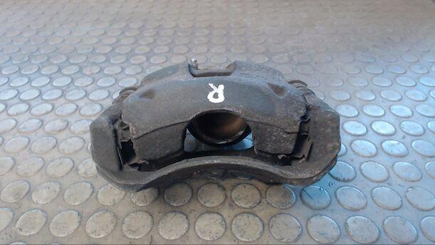 Foto: BREMSSATTEL VORNE RECHTS eines Fiat 500 1.3 Multijet 16V DPF GL