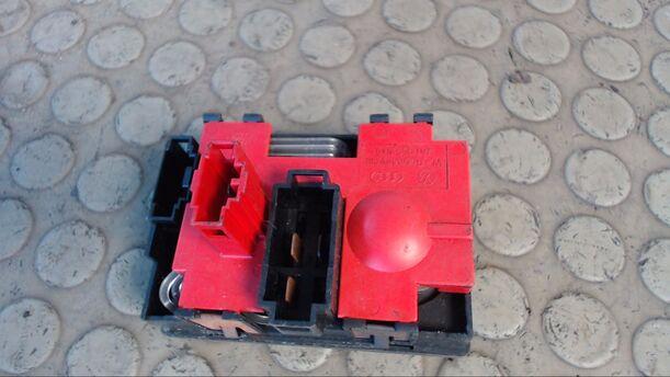Foto: SCHALTER UMLUFT eines VW Transporter T4 70A 1C2