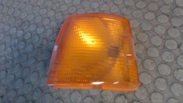 Foto: BLINKER LINKS eines VW Transporter T4 70A 1C2